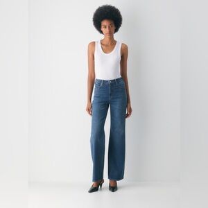 Aritzia Denim Forum The ‘90s Snatched Hi-Rise Wide Jean